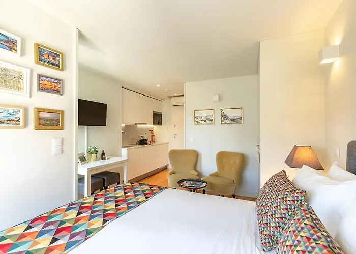 Inside Porto Apartments - Pinheiro